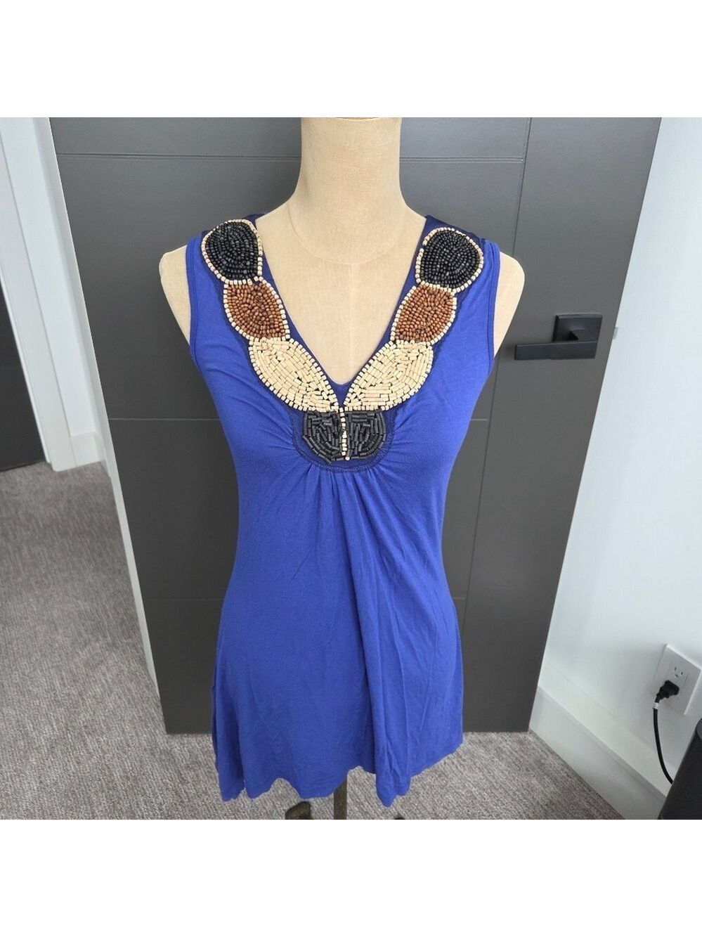 Women’s Beaded Neckline Tunic Top or Mini Dress Size Small Sleeveless Casual Sum